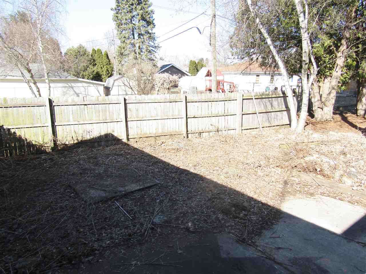 941 N Washington St, Janesville, WI 53548